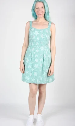 Akikiki Dress - Hens 'n Chicks