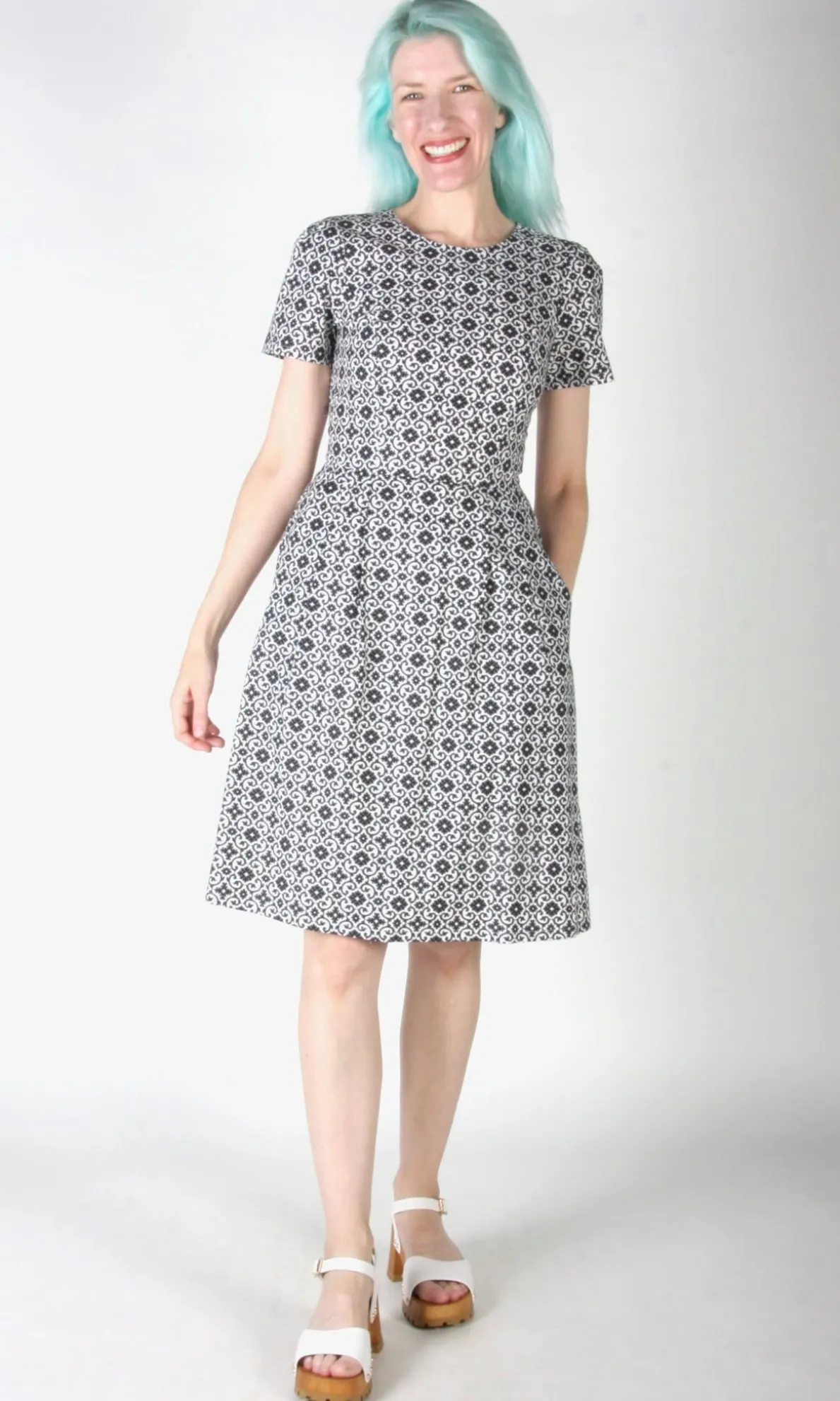 Buttonquail Dress - Quatrefoil