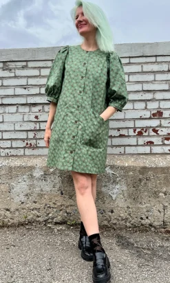 Casiornis Dress - The Pears of Wrath