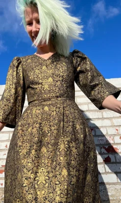 Chestnut Bunting Dress - Gravure