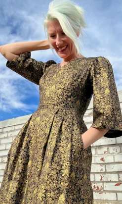 Chestnut Bunting Dress - Gravure