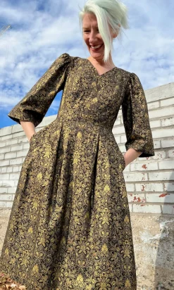 Chestnut Bunting Dress - Gravure