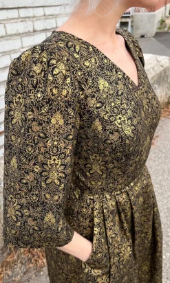 Chestnut Bunting Dress - Gravure