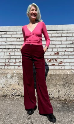 Crescentchest Top - Bazooka Pink