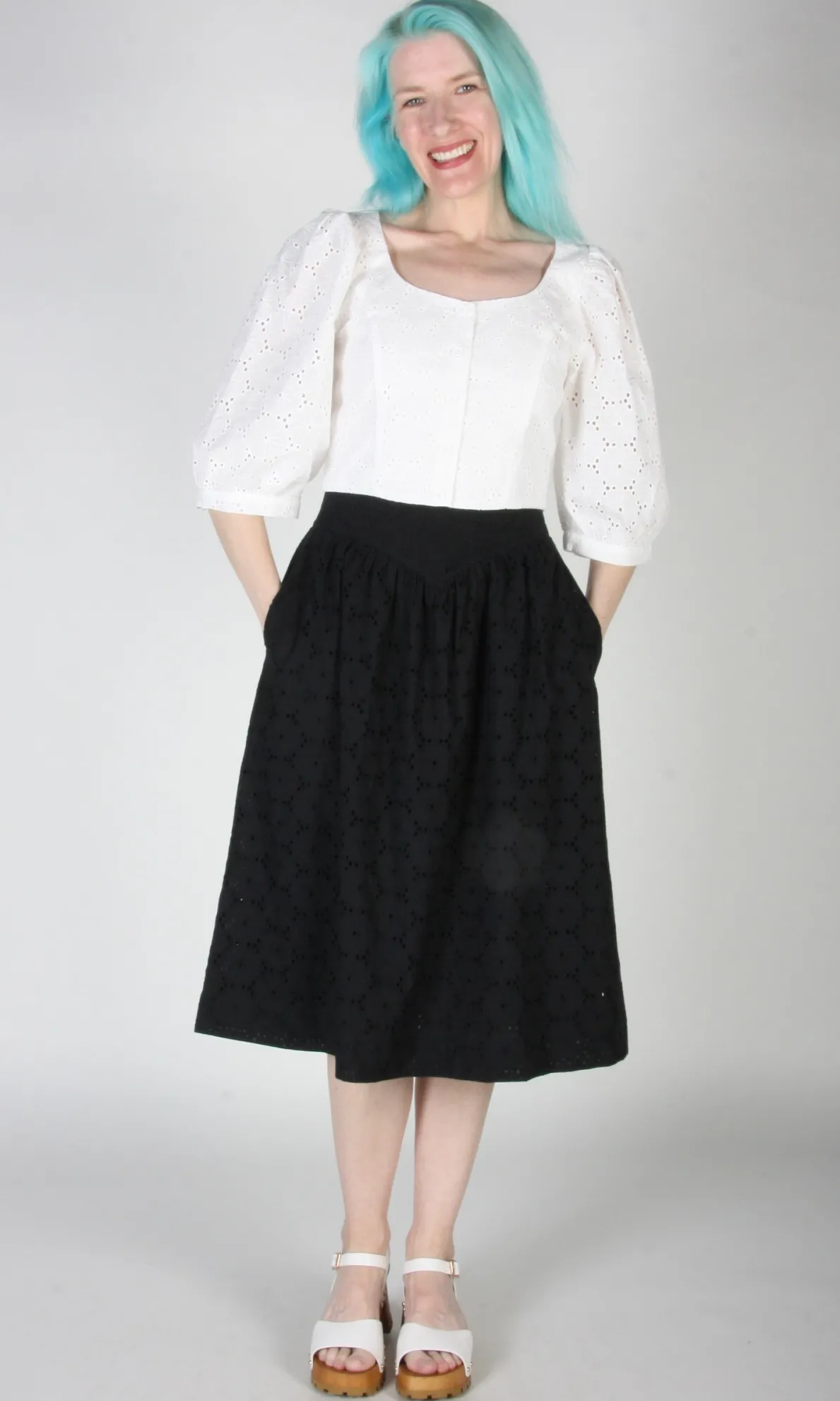 Esmerillon Top - White