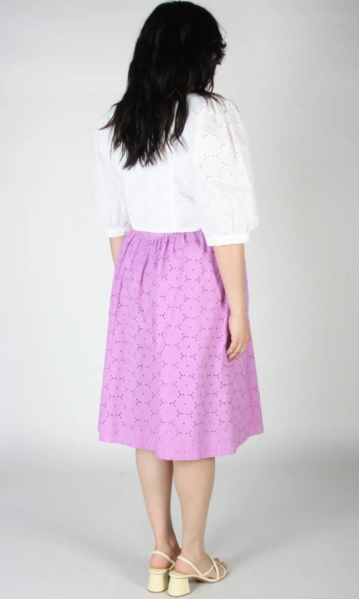 Esmerillon Top - White