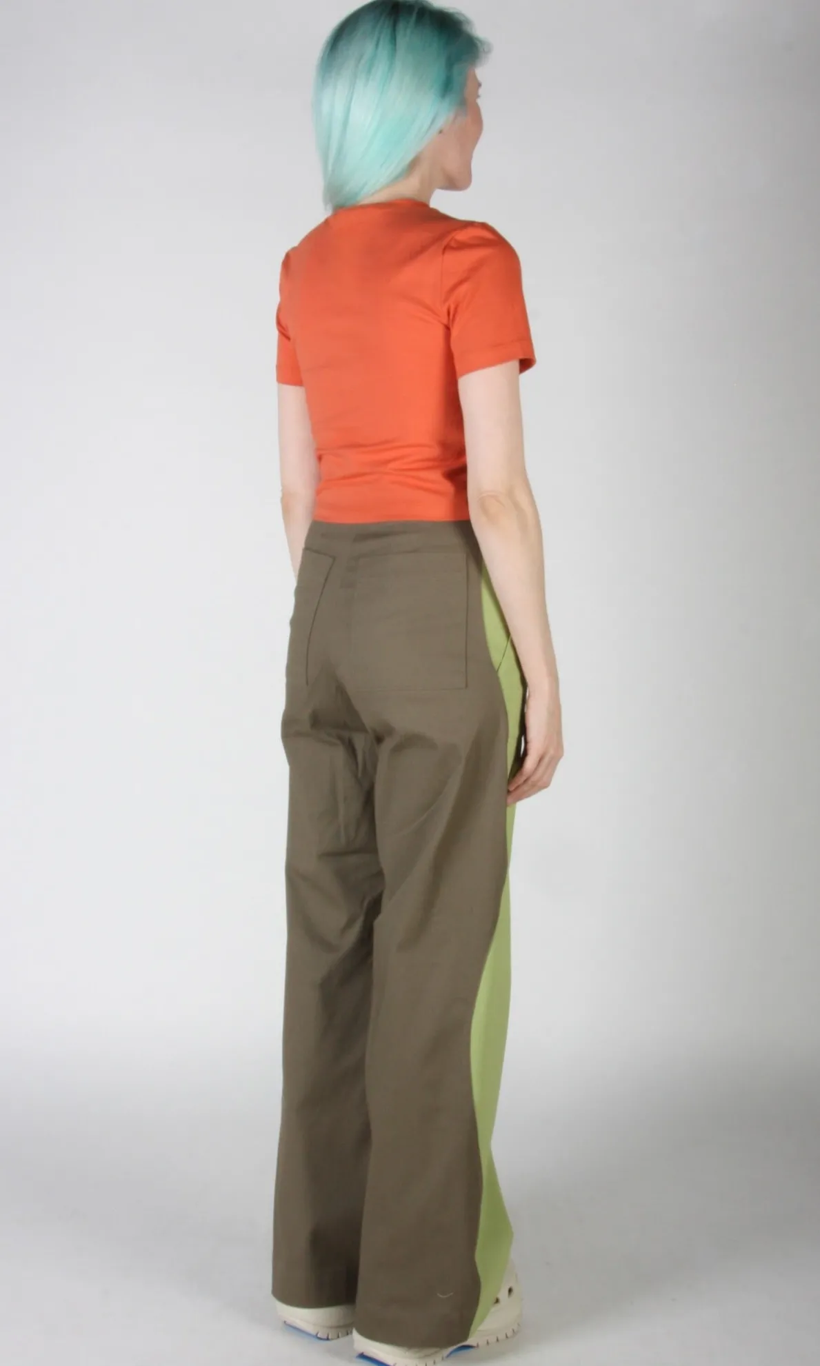 Hazel Grouse Tee - Cantaloupe