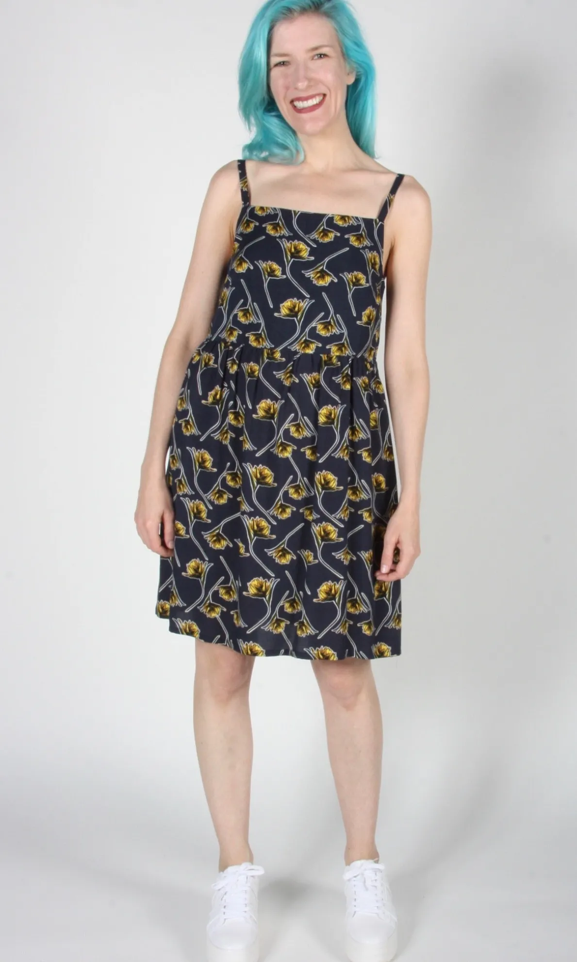 Mountaingem Dress - Navy Zinnia