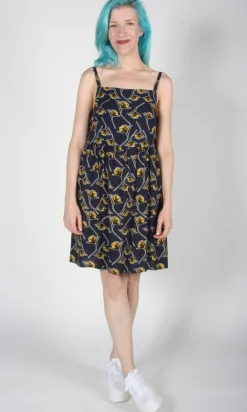 Mountaingem Dress - Navy Zinnia