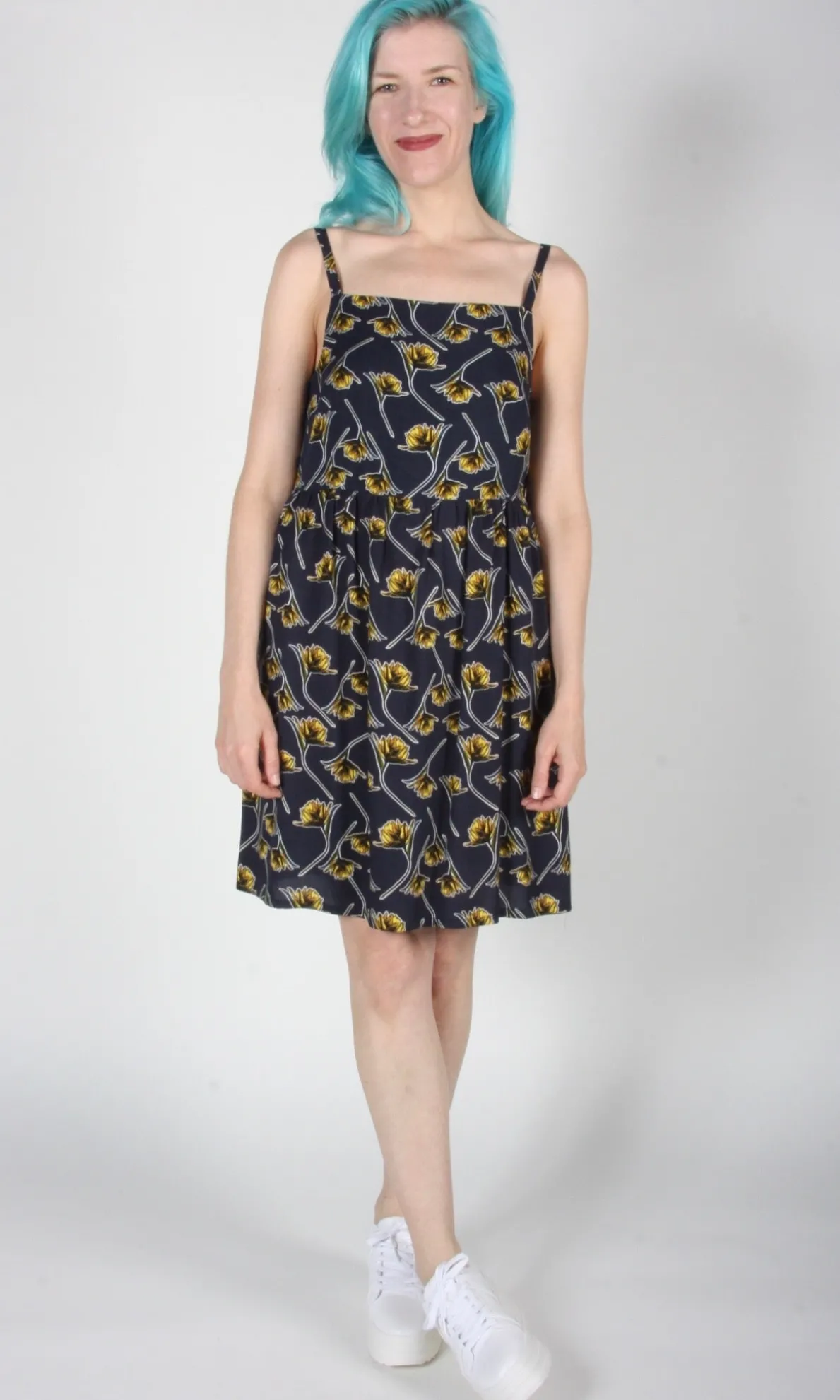 Mountaingem Dress - Navy Zinnia