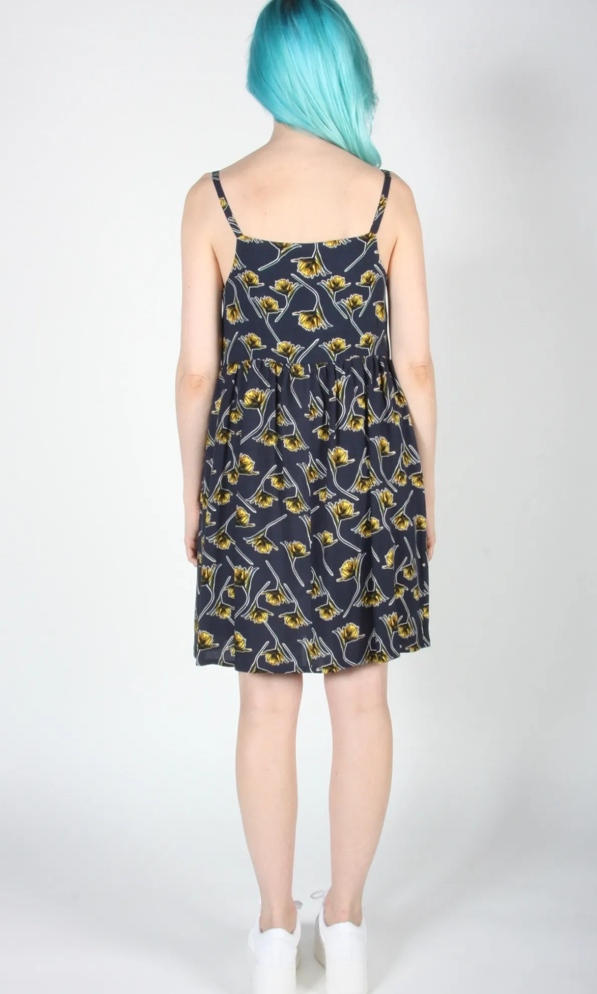 Mountaingem Dress - Navy Zinnia