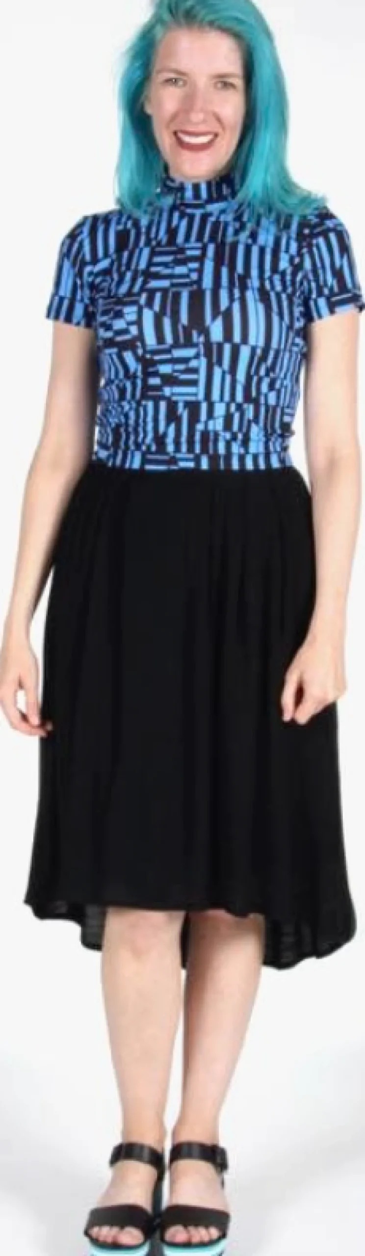 RN496 - 10 - Barbtail Skirt - Black