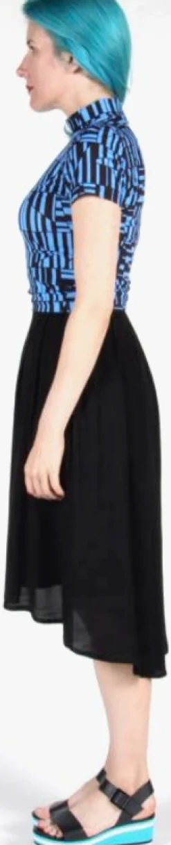 RN496 - 10 - Barbtail Skirt - Black