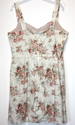 RN952 - 16 - Bouvreuil Dress - English Rose