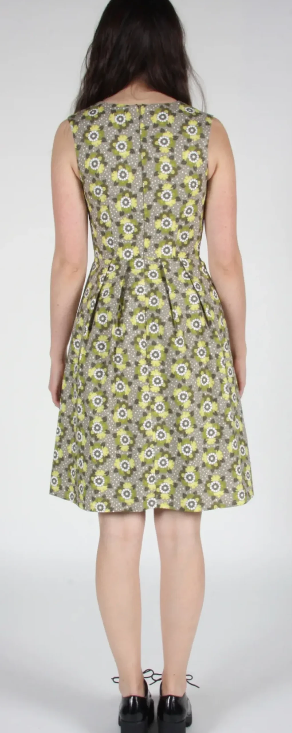 RN887 - 14 - Eagle Dress - Winter Mist