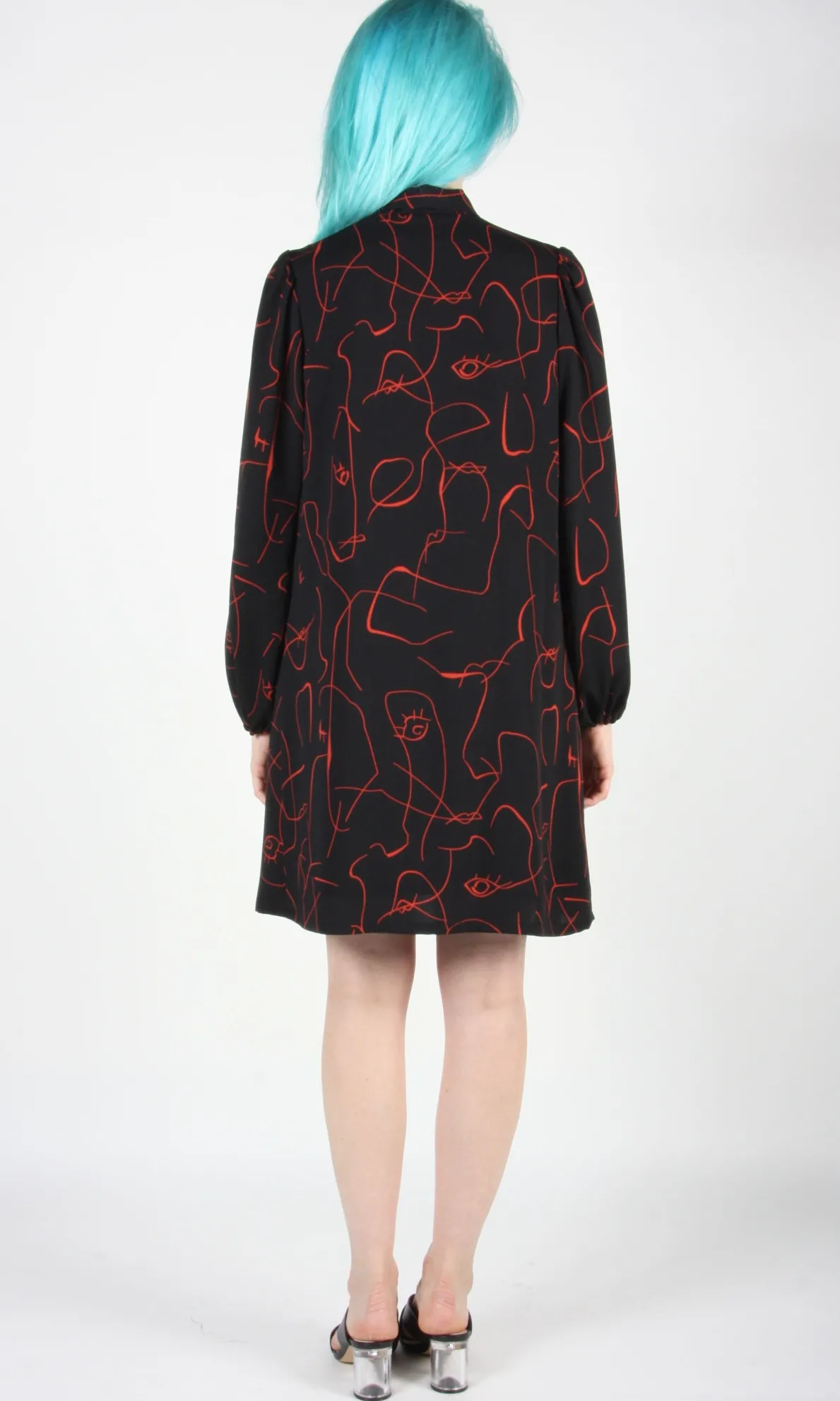RN737 - 6 - Emu Dress - Faces