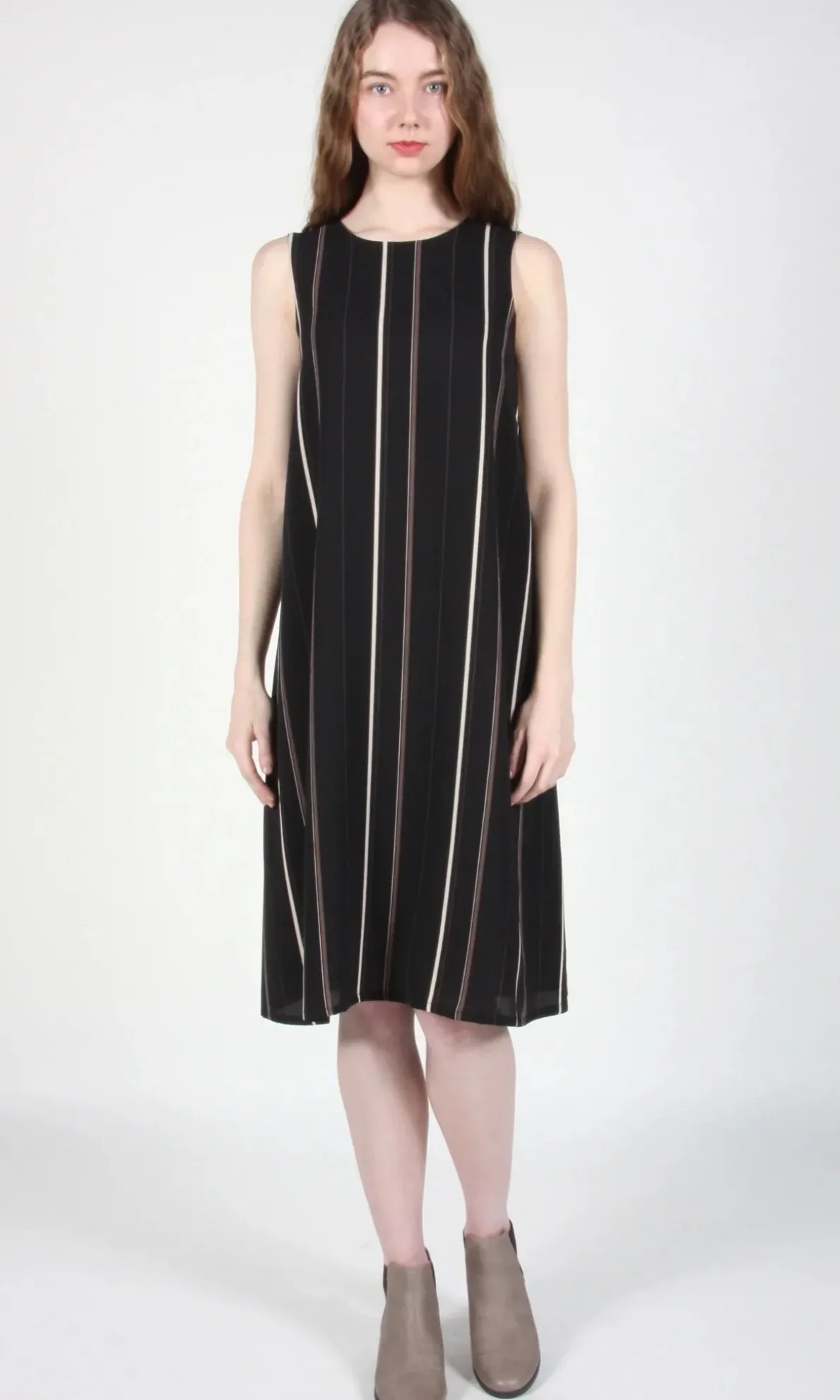 RN649 - 16 - Fulmar Dress - Black Stripes