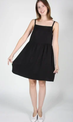 RN682 - 4 - Mountaingem Dress - Black