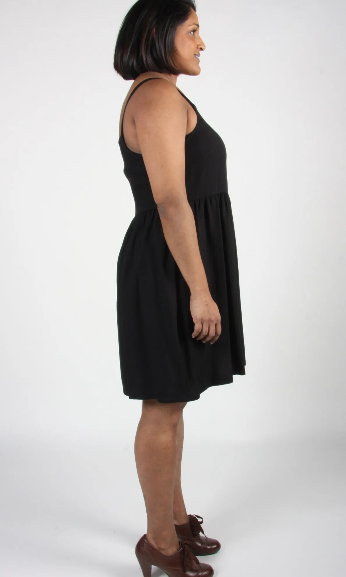 RN682 - 4 - Mountaingem Dress - Black