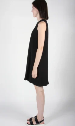 RN951 - 6 - Trumpeter Dress - Black