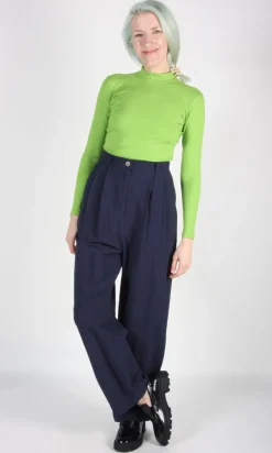 RN966 - XS - Bluethroat Top - Lime