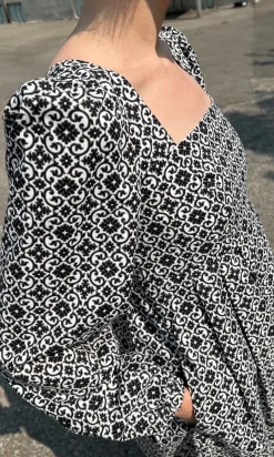 Tailorbird Dress - Quatrefoil