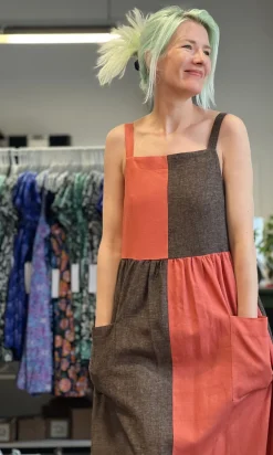 Timber Doodle Dress - Goji Latte