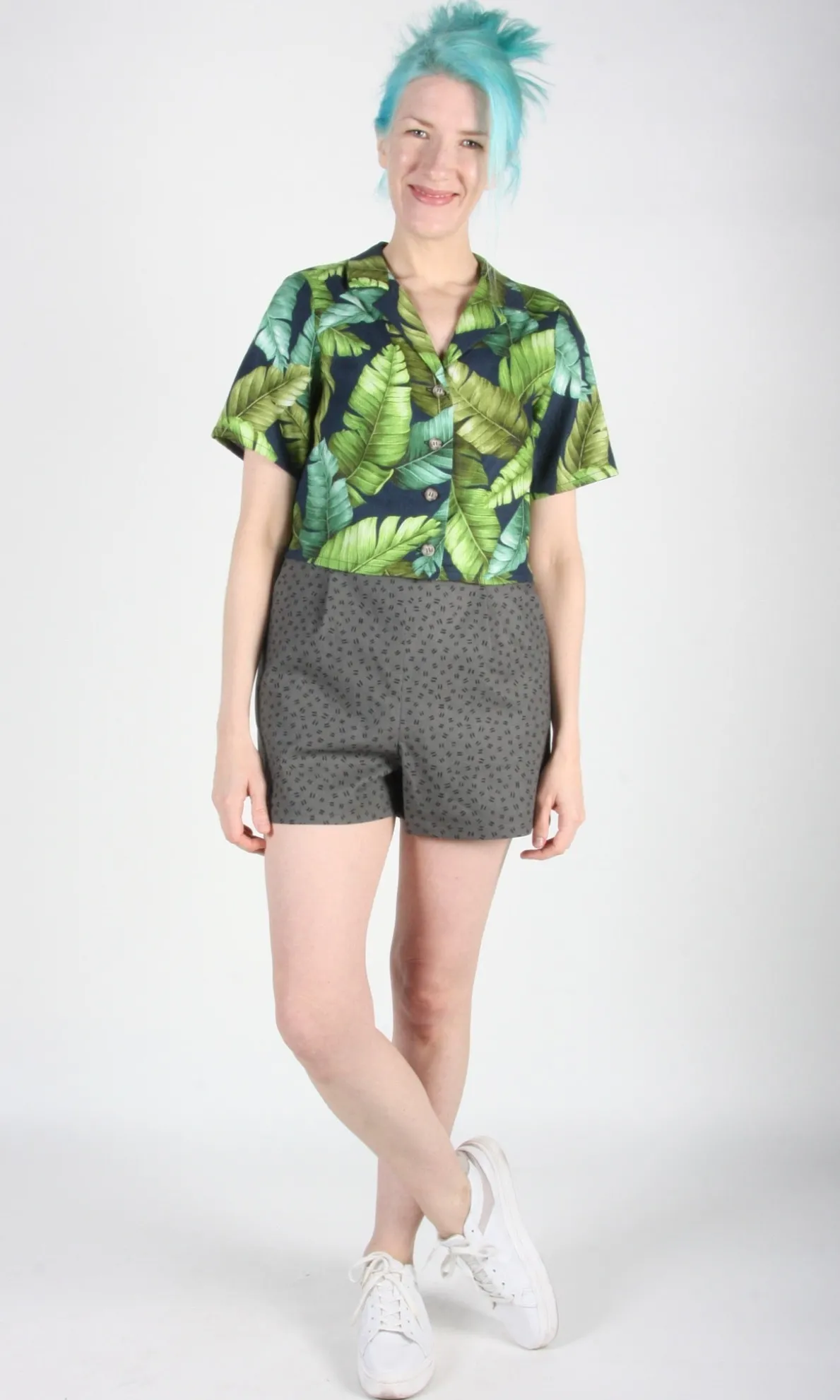 Umbrellabird Short - Grey Hatch