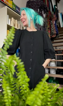 Wideawake Dress - Black