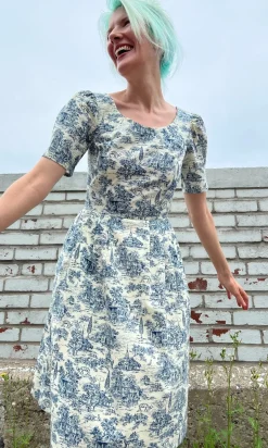 Winter Chippy Dress - Navy Village Toile