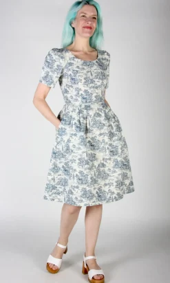 Winter Chippy Dress - Navy Village Toile